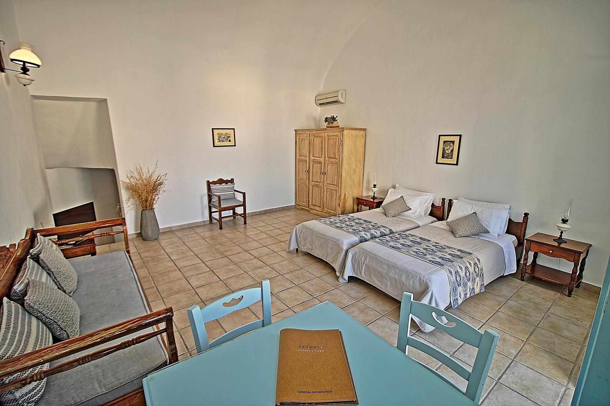 Aethrio Sunset Village - Oia Bagian luar foto